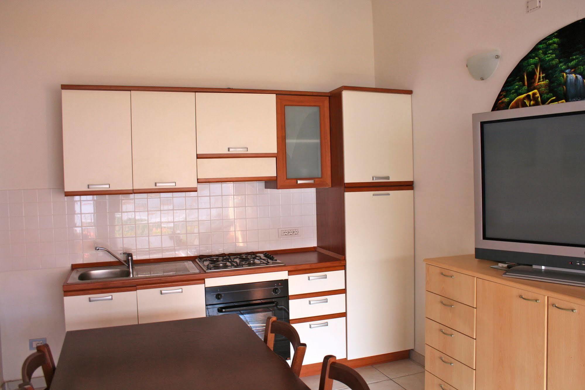 A.i.r. Borgo Di Mare 2* Isola Rossa (Sassari)