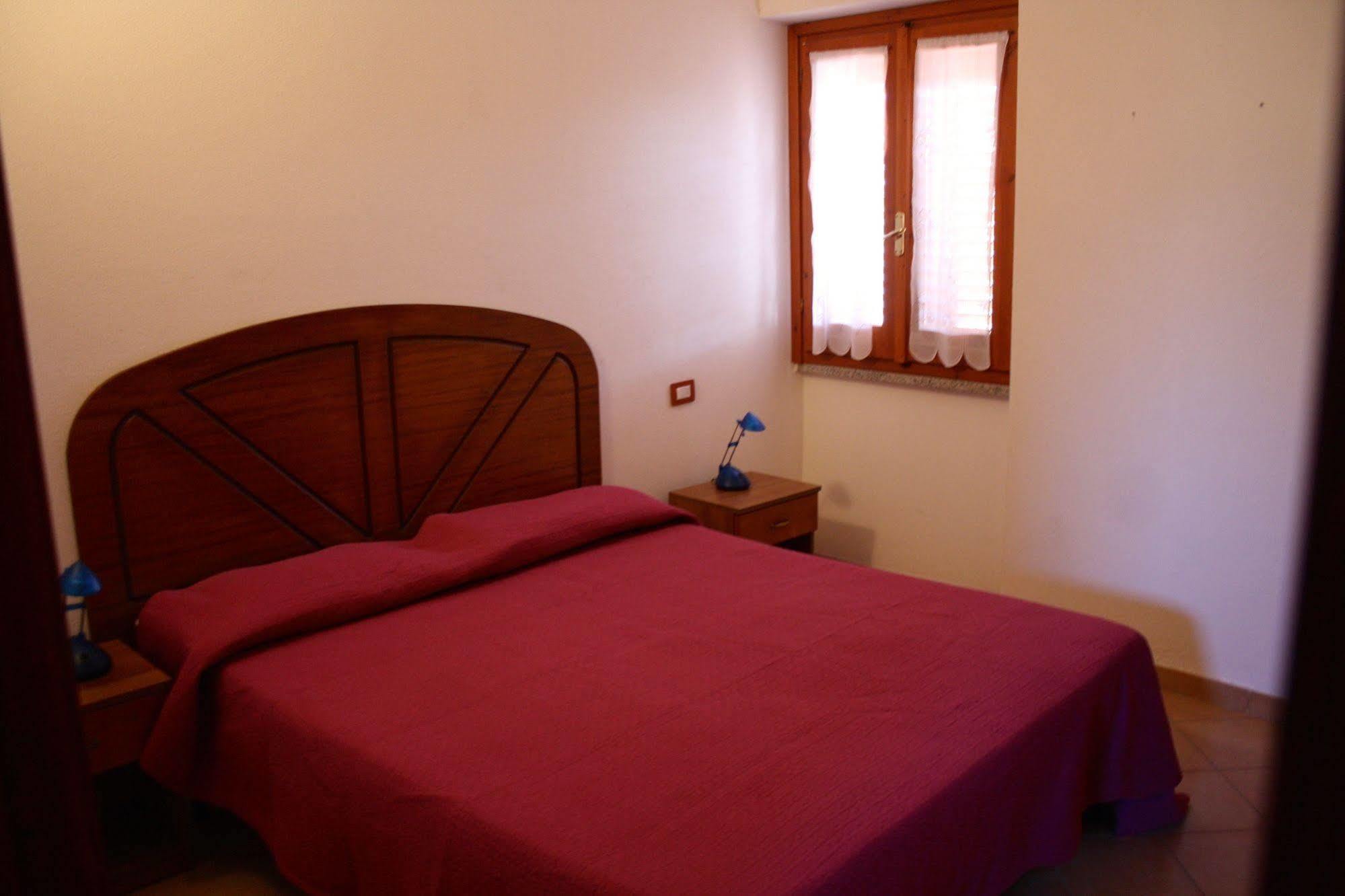 A.i.r. Borgo Di Mare Isola Rossa (Sassari)